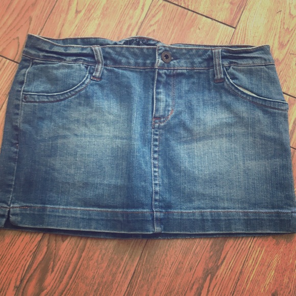 Empyre Jean Skirt - Picture 3 of 5